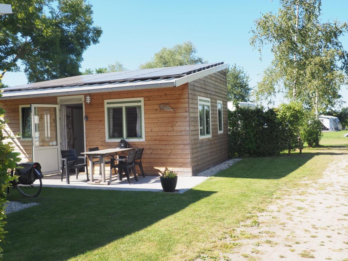 Chalet - Camping 'T Dekske Wintelre Exteriör bild