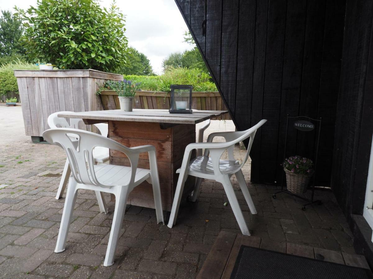 Chalet - Camping 'T Dekske Wintelre Exteriör bild
