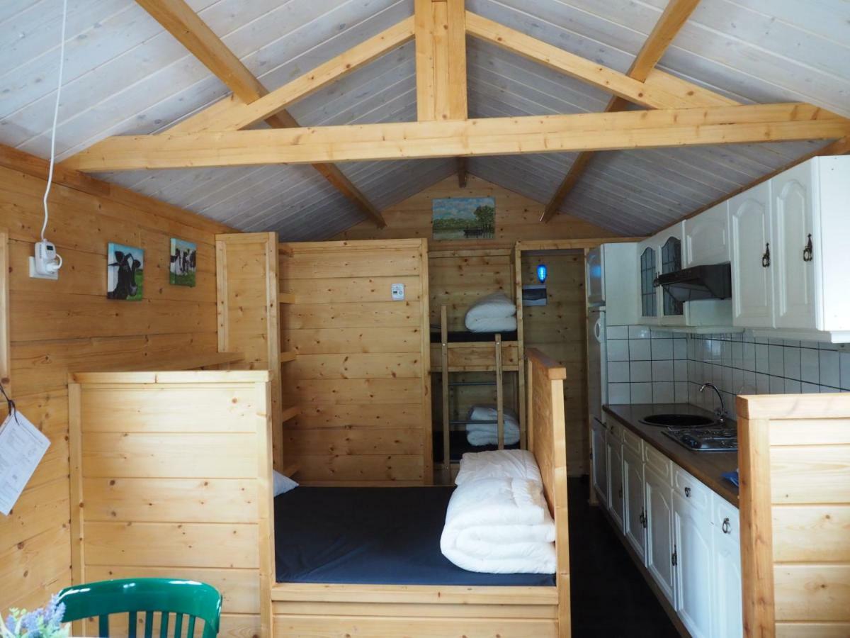 Chalet - Camping 'T Dekske Wintelre Exteriör bild