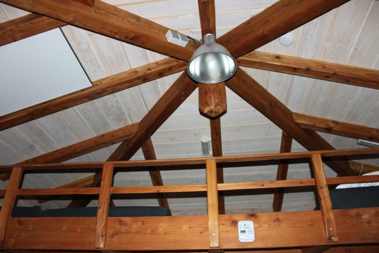 Chalet - Camping 'T Dekske Wintelre Exteriör bild